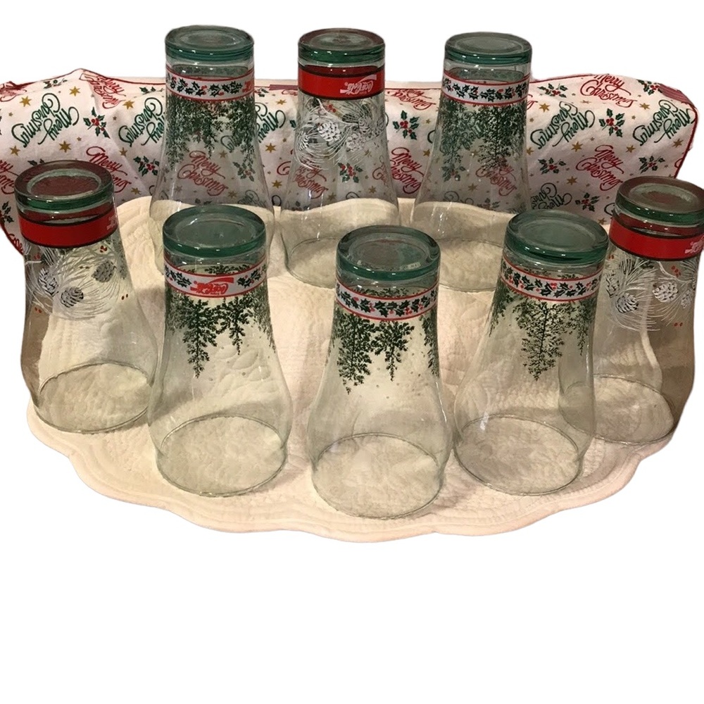 8 Vintage Coca Cola glasses in great condition.